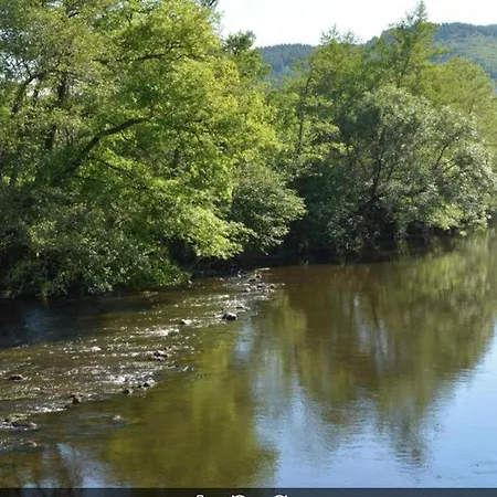 D'hotes Du Moulin De Lachaux B&B