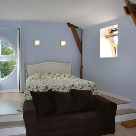 D'hotes Du Moulin De Lachaux לינה וארוחת בוקר