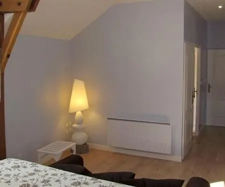 D'hotes Du Moulin De Lachaux Couette-café 3*