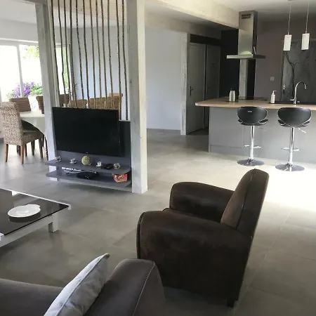 D'hotes Du Moulin De Lachaux B&B